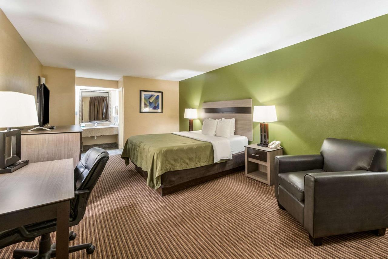 Quality Inn & Suites Garland - East Dallas Экстерьер фото