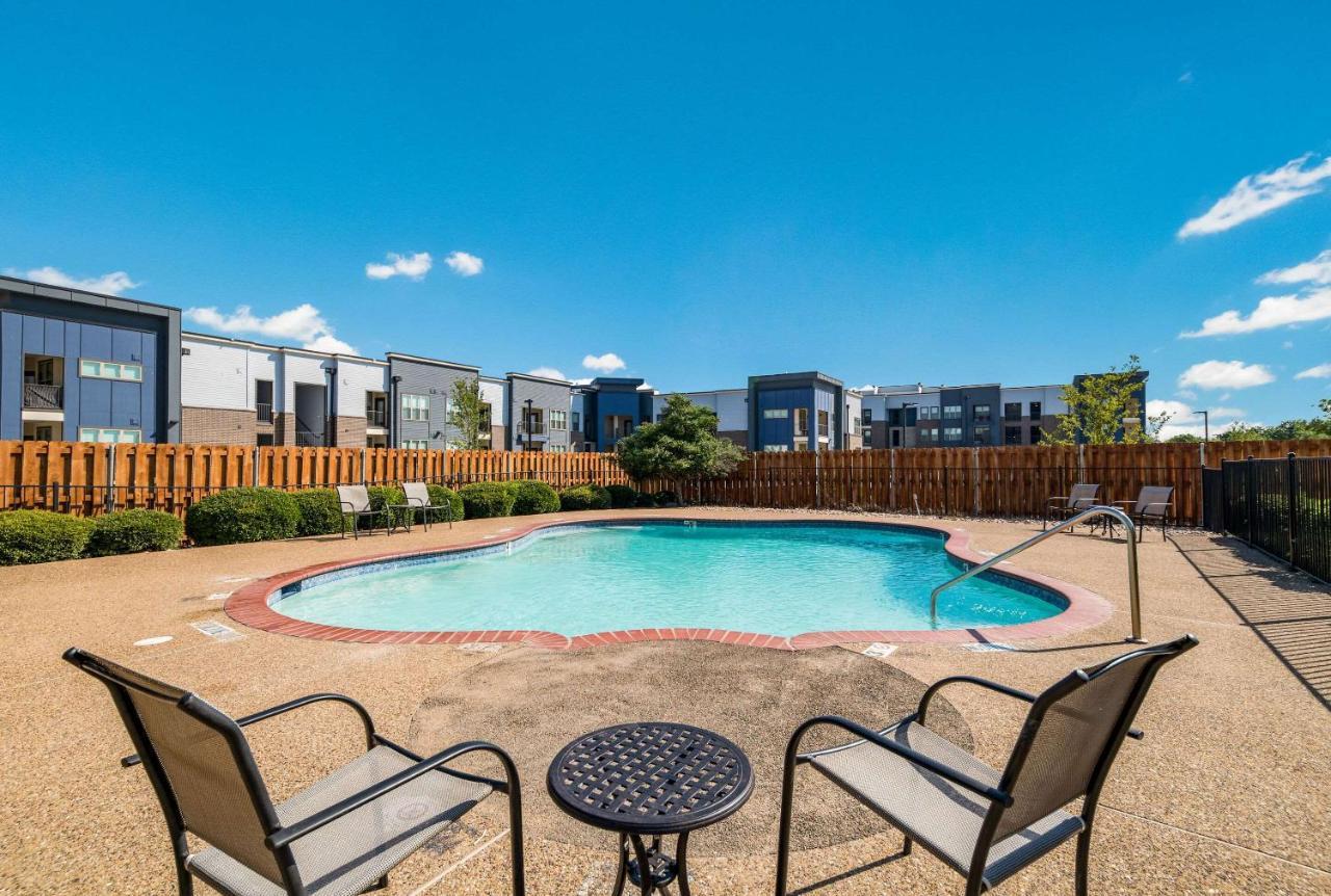 Quality Inn & Suites Garland - East Dallas Экстерьер фото