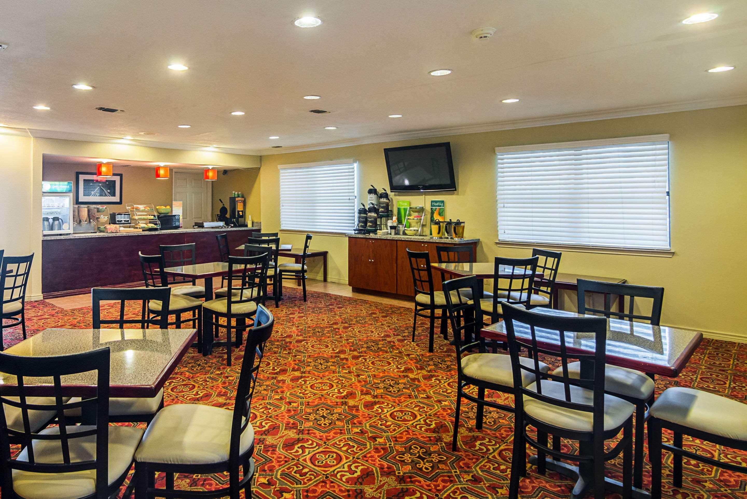 Quality Inn & Suites Garland - East Dallas Экстерьер фото